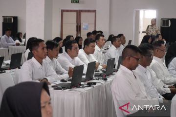 Disdukcapil OKU siapkan mesin ADM di lokasi tes PPPK