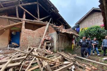 Pj Bupati Garut pastikan penanganan cepat daerah terdampak gempa