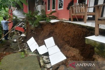 628 rumah warga rusak karena bencana di Sukabumi tak semua direlokasi