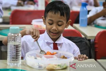 Kiat membiasakan anak untuk memilih makanan sehat