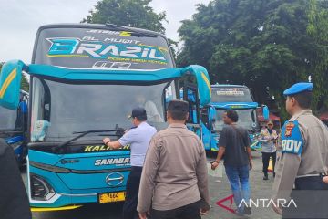 Jelang Natal-Tahun Baru, Terminal Kalideres lakukan "ramp check" bus