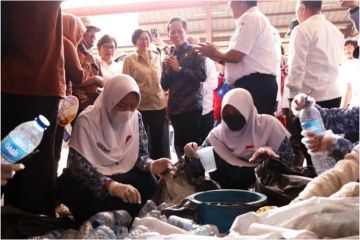 Retribusi sampah di rumah kost berdasarkan daya listrik tertinggi