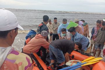 Tim SAR temukan jenazah nelayan hilang di Pesisir Selatan