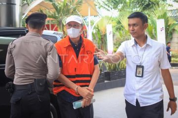 Pemeriksaan Sekda Nonaktif Provinsi Bengkulu Isnan Fajri