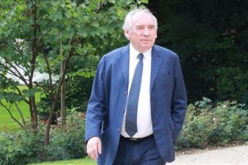 Francois Bayrou, PM baru akhiri kebuntuan politik di Prancis