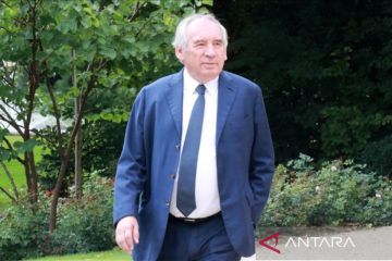 Francois Bayrou, PM baru akhiri kebuntuan politik di Prancis