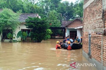 Banjir bandang putus jalur provinsi Trenggalek-Ponorogo-Pacitan