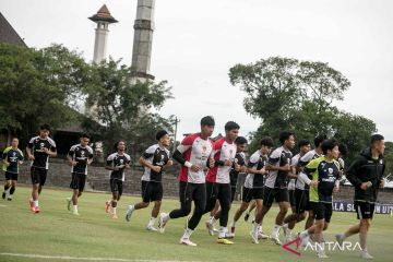 LATIHAN TIMNAS INDONESIA JELANG LAWAN FILIPINA PADA ASEAN CUP 2024 LATIHAN TIMNAS INDONESIA JELANG ASEAN CUP 181224 YUD 4