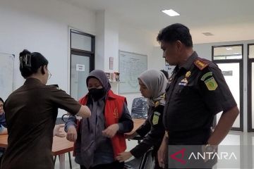 Kejari Cianjur-Jabar tahan pegawai Kementan terkait dugaan korupsi