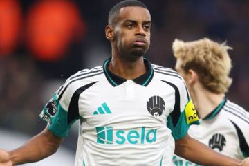 Alexander Isak tak mau lagi bermain untuk Newcastle, ini alasannya
