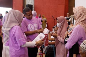 Dinsos Pontianak salurkan bantuan khusus penyandang disabilitas