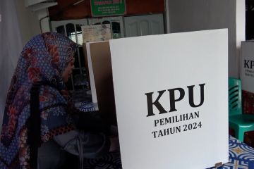 Seorang pemilih dapat dua surat suara, KPU Kota Padang gelar PSU