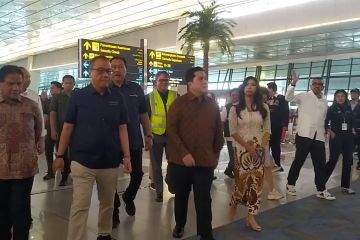 Menteri BUMN tinjau kesiapan Bandara Soetta hadapi libur akhir tahun