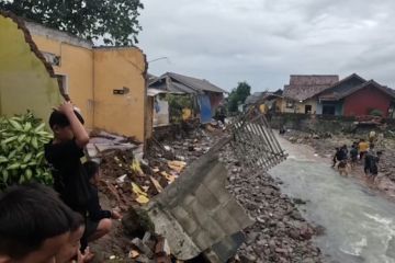 Pemprov Jabar siap relokasi korban banjir di Sukabumi