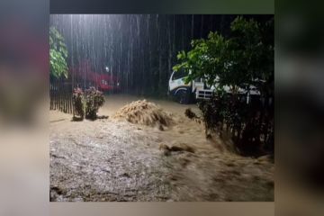 Banjir terjang Desa Watuawu Poso, Sulteng