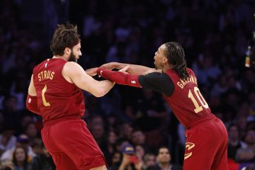 Cleveland Cavaliers tundukkan Los Angeles Lakers 122-110