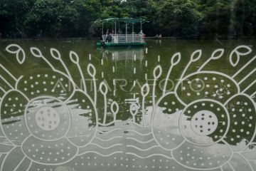 Wahana Tutur Danau Boat Ride di Kebun Raya Bogor