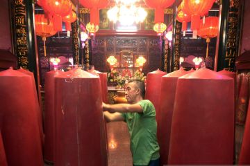 Persiapan jelang Imlek di Wihara Thay Hin Bio Bandarlampung