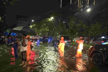 Pemprov DKI kerahkan sumber daya untuk atasi banjir akibat hujan