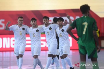 TIMNAS FUTSAL INDONESIA RAIH JUARA KEDUA INDONESIA FUTSAL 4 NATIONS WORLD SERIES 2025 SETELAH KALAHKAN ARAB SAUDI TIMNAS FUTSAL INDONESIA 020225 AK 10