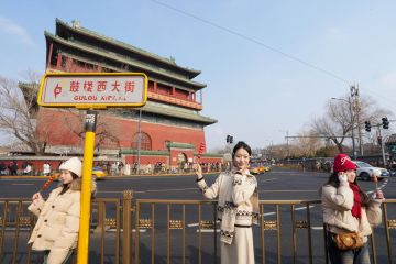 Menengok perayaan Imlek di sepanjang poros tengah Beijing di China