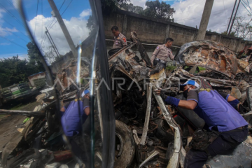 Polisi identifikasi kendaraan korban kecelakaan Gerbang Tol Ciawi