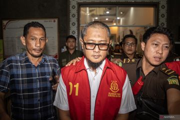 Penetapan tersangka kasus gratifikasi di Dinas PUPR Banyuasin