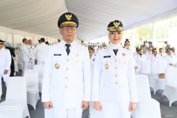 Gubernur dan Wakil Gubernur Lampung bersiap mengikuti pelantikan kepala daerah