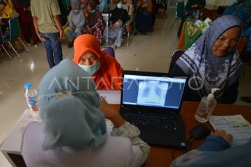 Pelayanan rontgen gratis di Padang