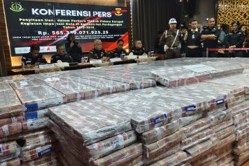 Kejaksaan Agung sita uang kasus impor gula