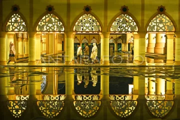 Shalat tarawih pertama bulan Ramadhan 1446 Hijriah di NTB