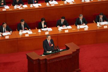 China sebut akan serius danai industri AI dan teknologi 6G