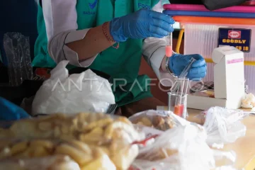 BPOM uji kelayakan konsumsi takjil di Mataram