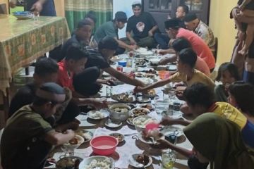 Warga Sepa Maluku Tengah lestarikan tradisi sahur bersama tetangga