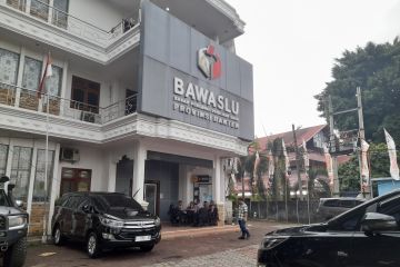 Bupati Serang-Banten dilaporkan ke Bawaslu karena diduga tidak netral