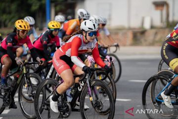 Pembalap Indonesia tuntaskan Hong Kong International Track Cup 2025