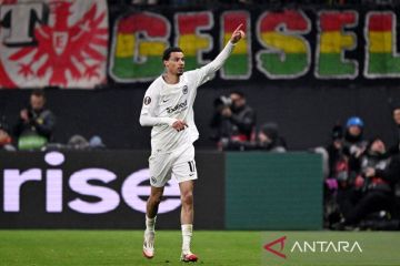 Hancurkan Ajax 4-1, Eintracht Frankfurt melaju ke perempat final