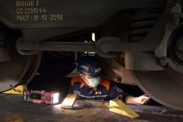 Persiapan lokomotif untuk angkutan lebaran