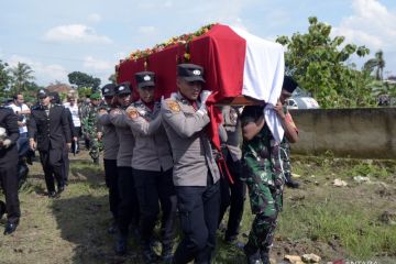 Polri tawari kakak polisi gugur di Lampung gabung lewat jalur rekpro