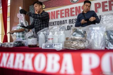 Rilis kasus pembuatan narkotika jenis sintesis cair