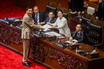 DPR sahkan RUU TNI menjadi UU