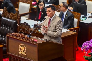 DPR sahkan RUU TNI menjadi UU