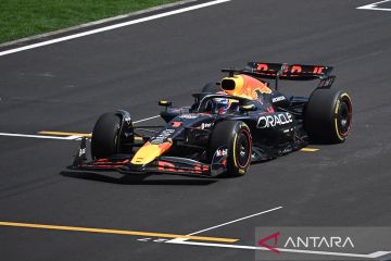 Bos Red Bull tepis rumor kepindahan Max Verstappen