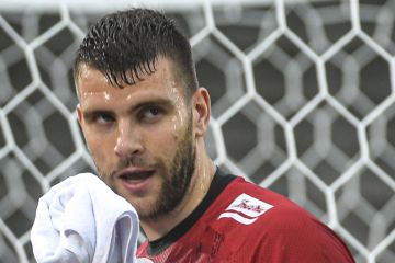 Maarten Paes gabung Ajax