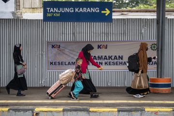 Arus mudik di Stasiun Kertapati Palembang