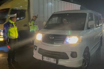 Polres Garut gelar razia penertiban mobil travel ilegal di jalur mudik