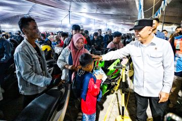 Menhub: Hingga Kamis 11.800 sepeda motor menyeberang dari Ciwandan