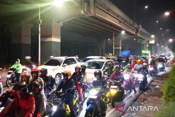 BMKG imbau pemudik hindari jalur Pantura Demak karena banjir ROB