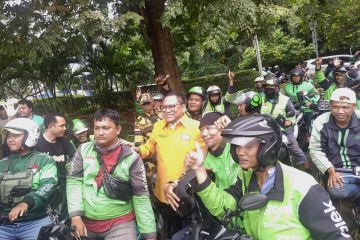 Hanura bagikan ribuan sembako sasar pengemudi ojol jelang Lebaran 2025