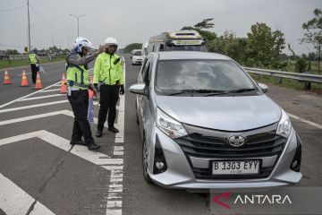 Sebanyak 955.923 kendaraan tinggalkan Jabotabek pada H-5 Lebaran